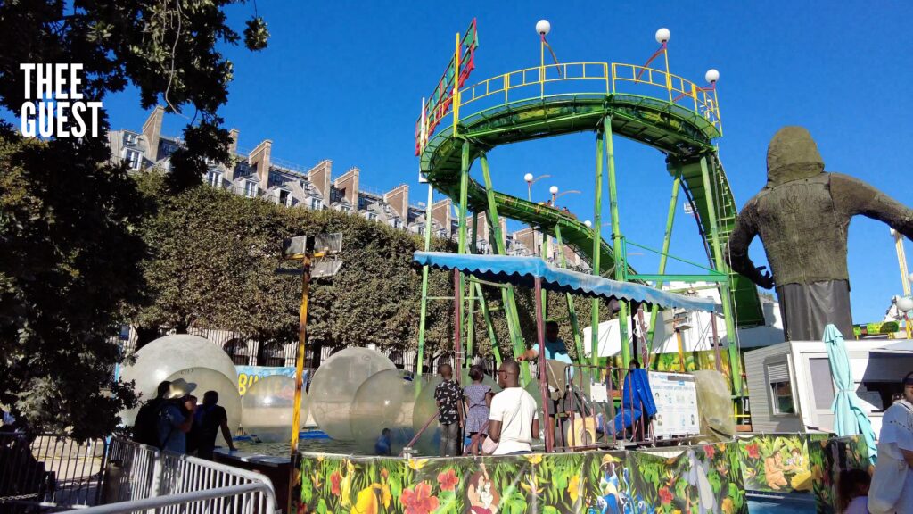 Walk in Paris Arc de Triomphe du Carrousel Tuileries Funfair Attraction 5 Thee Guest