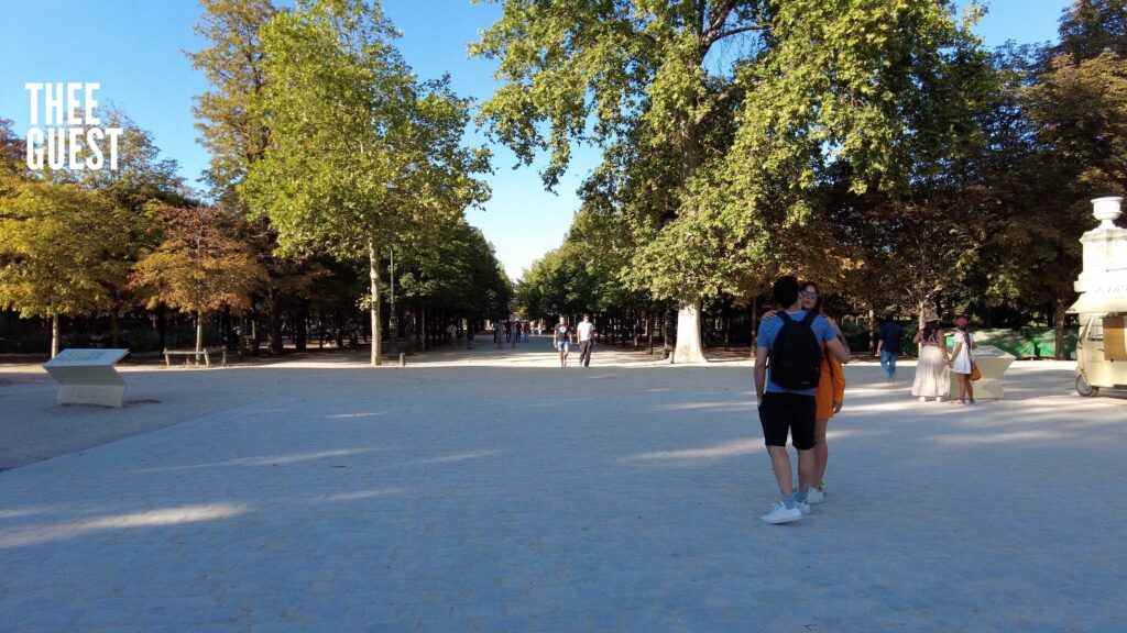 Jardin des Tuileries Voie Georges Pompidou Pont Alexandre III Thee Guest